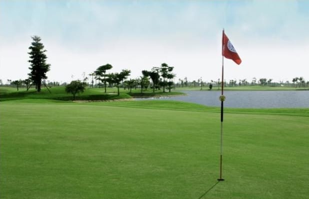 Golf hold