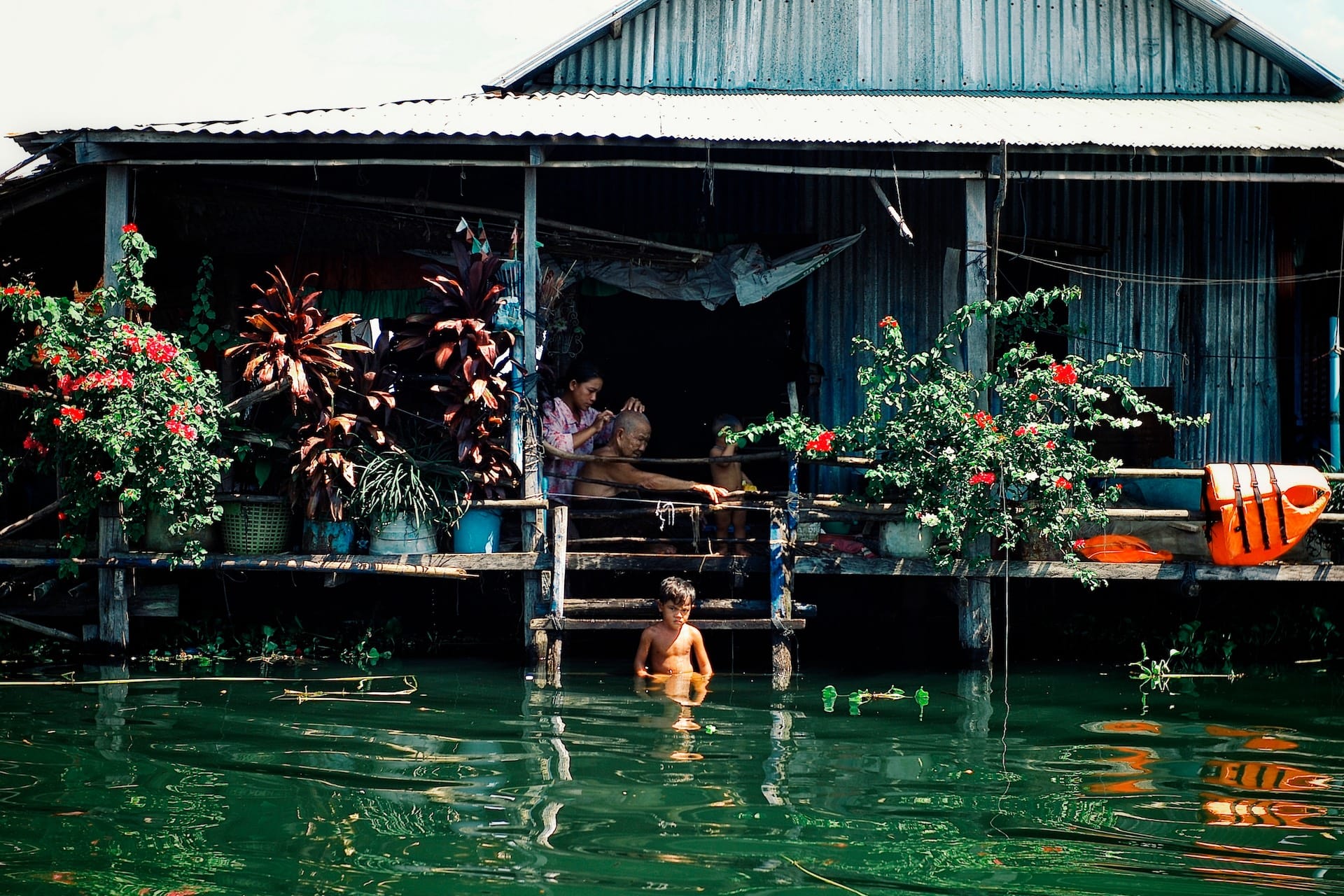 Community , Tonle Sap lake / Cambodia Community , Tonle Sap lake / Cambodia